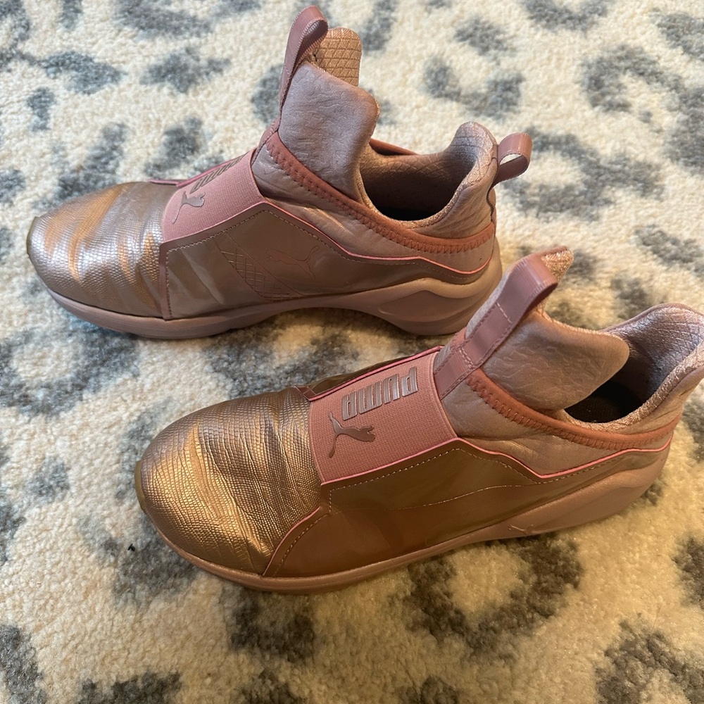 Womens Pumas